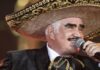 VICENTE FERNANDEZ ESTA GRAVE PERO ESTABLE, A CAUSA DE UNA CAIDA EN SU RANCHO.