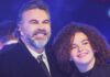 Lucerito Mijares canta junto a su papá un himno de paz; así cautivó al público con su voz