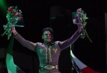CAUTIVA PEDRO FERNANDEZ A MAS DE 5 MIL ASISTENTES EN PARRAL